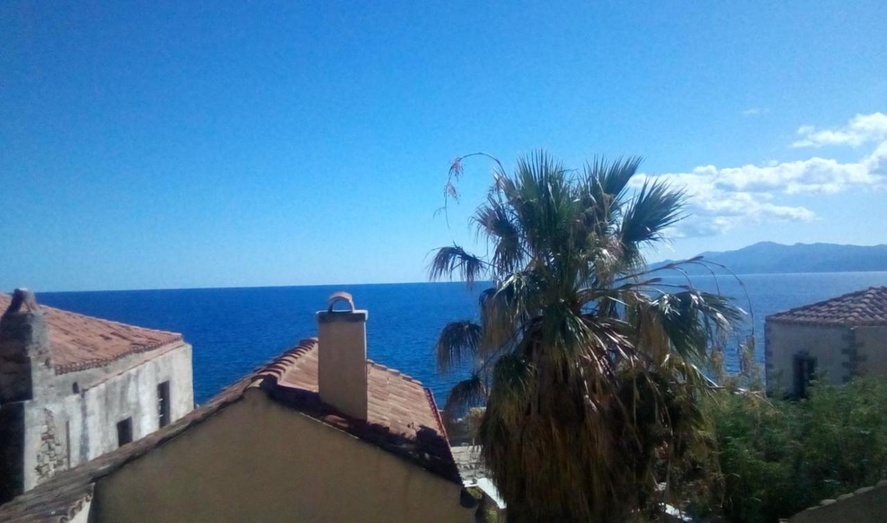 Byron'S Sea View Hotel Monemvasía Екстериор снимка