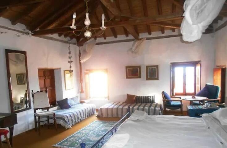 Byron'S Sea View Hotel Monemvasía Екстериор снимка