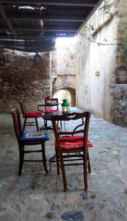 Byron'S Sea View Hotel Monemvasía Екстериор снимка