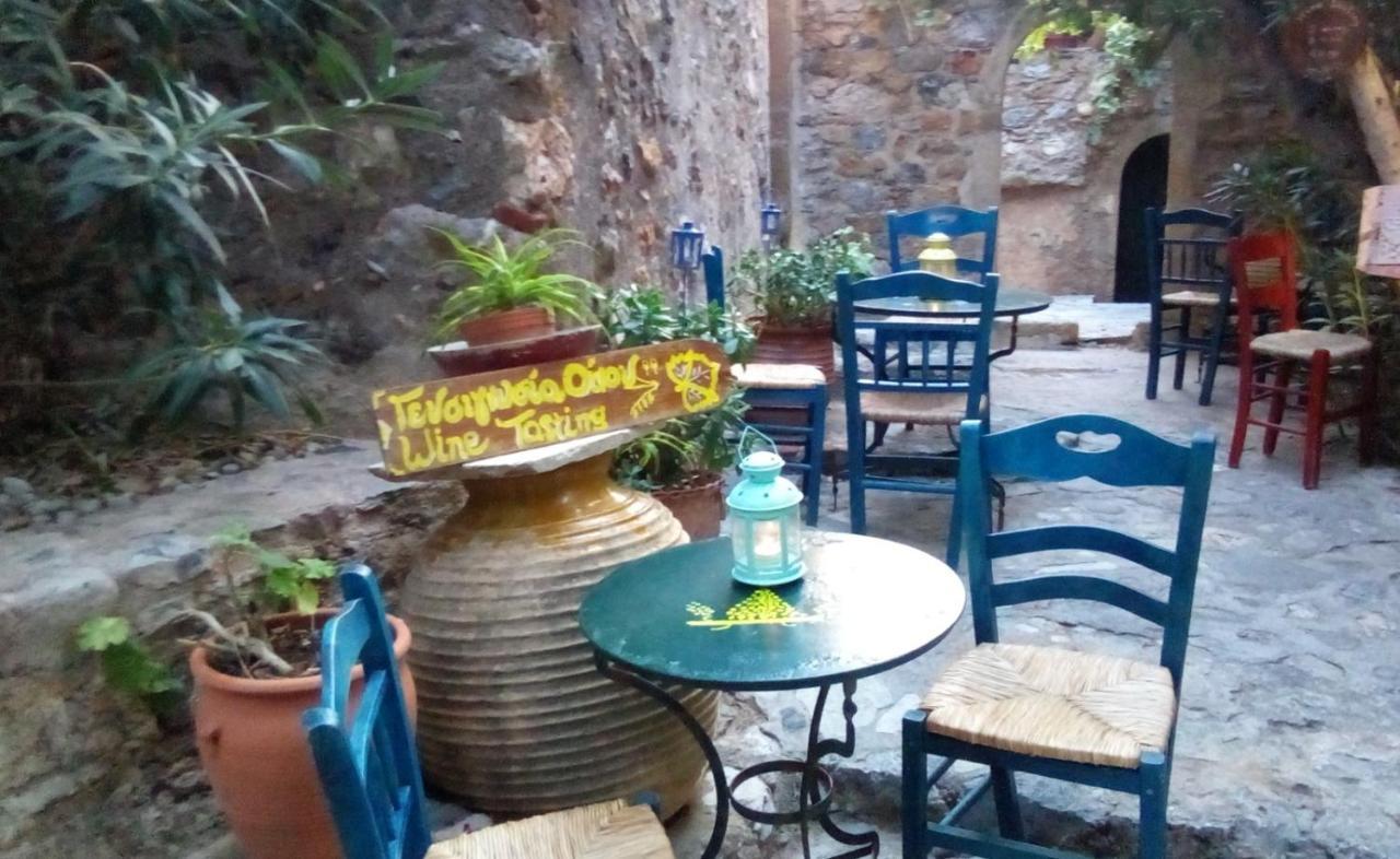 Byron'S Sea View Hotel Monemvasía Екстериор снимка